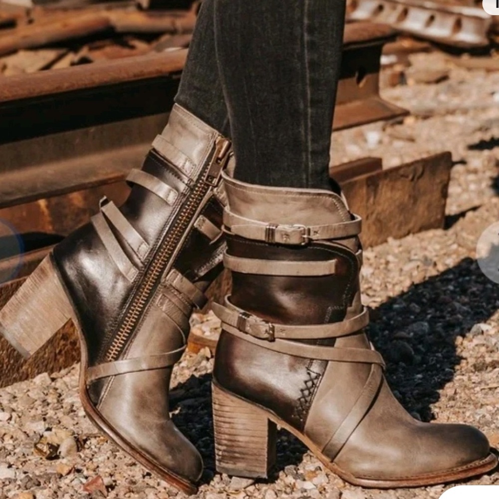 Freebird by Steven Baker Gray Leather Strap Biker Heel Western Boots Women's 11